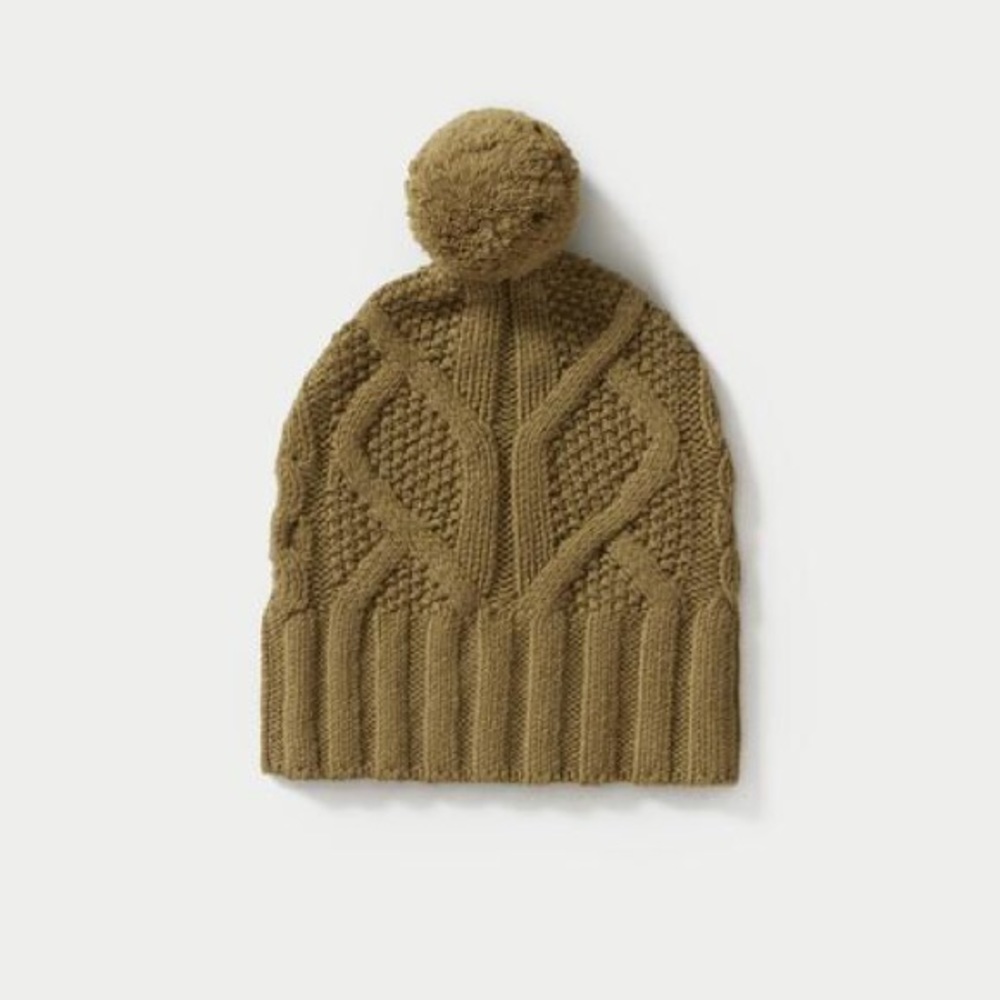 Everlane Cable Beanie